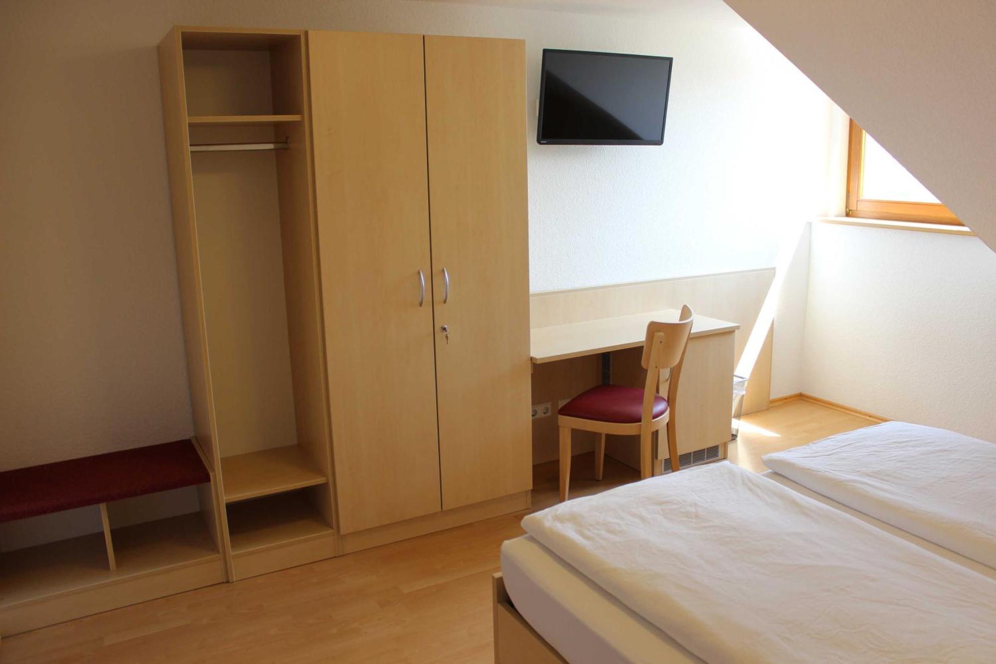 Gaestehaus Zum Wolffenturm Lehrensteinsfeld Номер фото