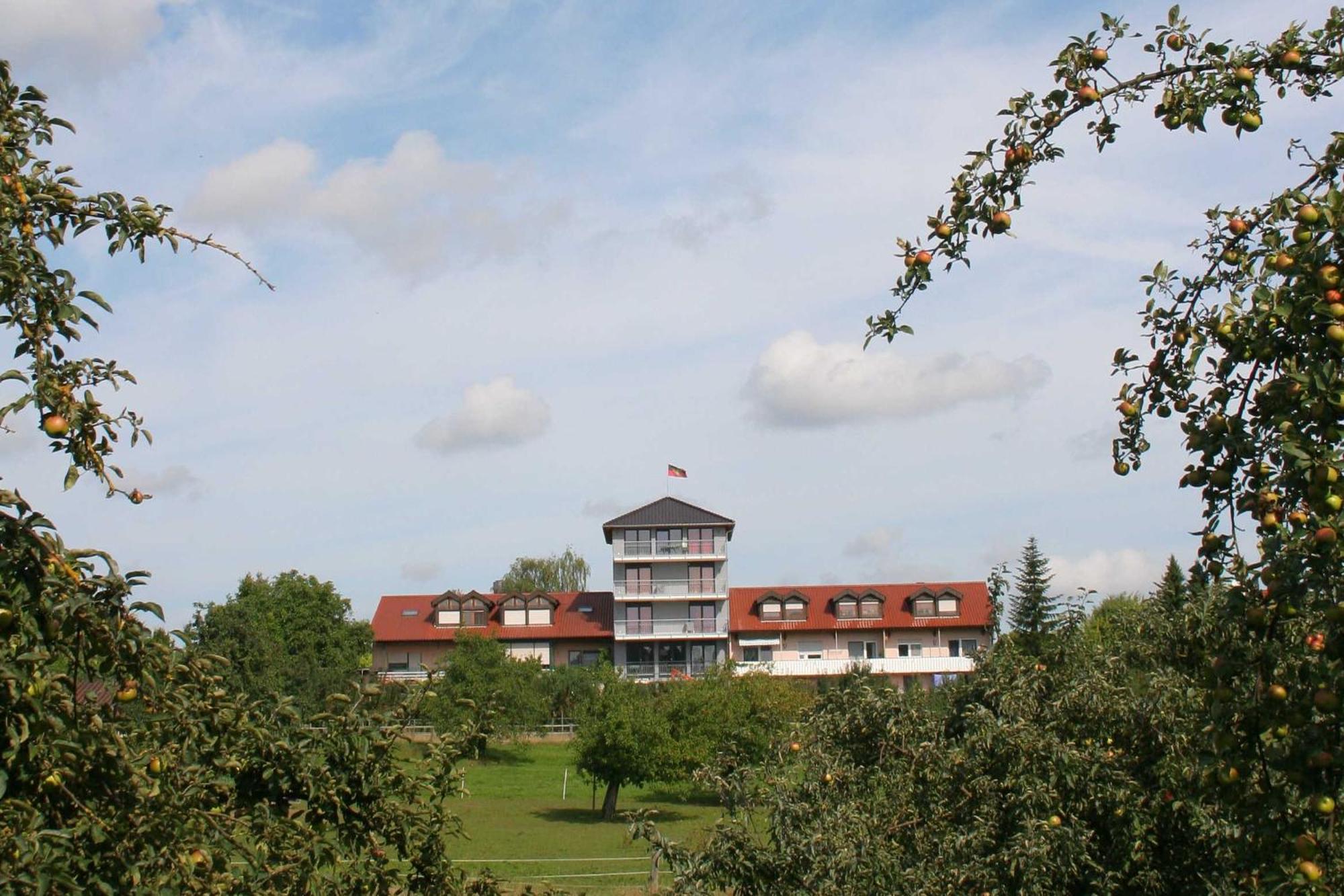 Gaestehaus Zum Wolffenturm Lehrensteinsfeld Екстер'єр фото